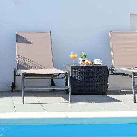 With Heated Pool And Sea View *