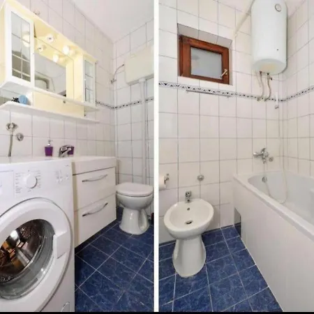 Apartment With Heated Pool And Sea View Trogir
