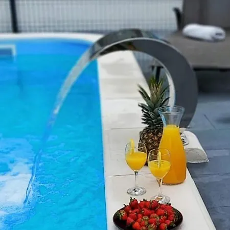 With Heated Pool And Sea View *
