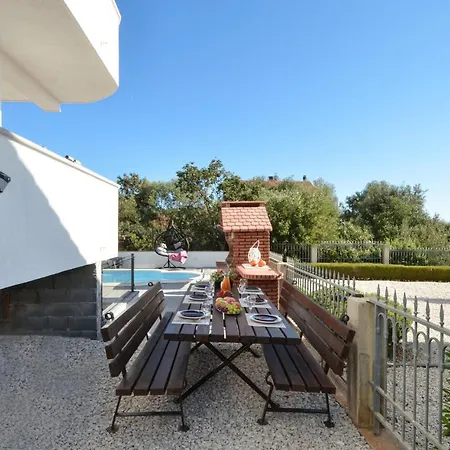 With Heated Pool And Sea View *